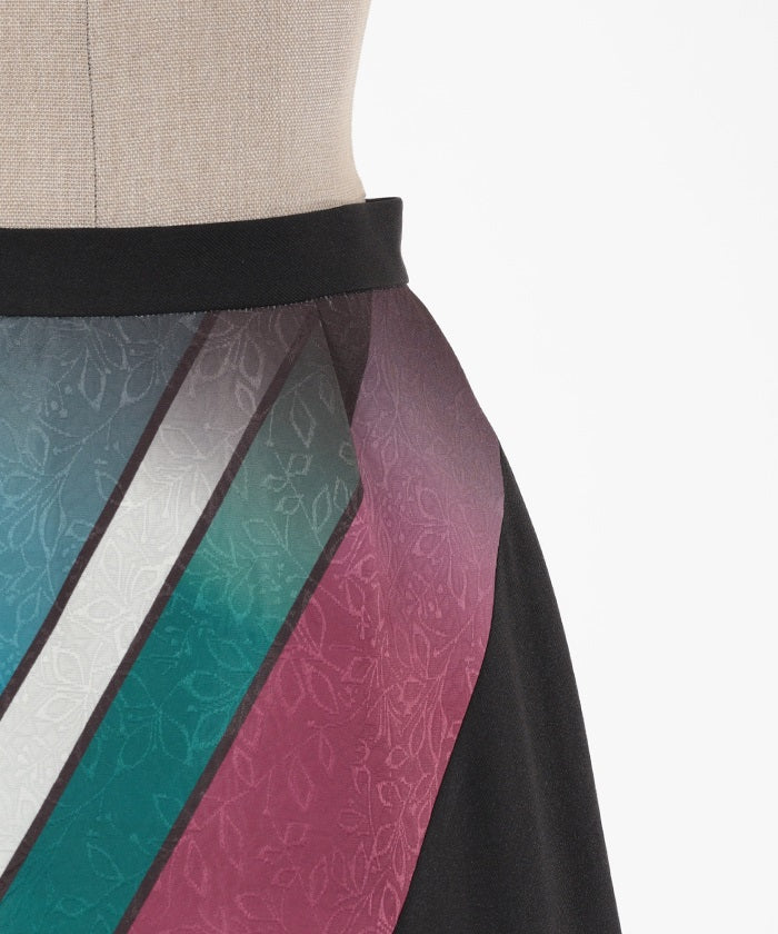 Gradient Stripes & Fusenryou Embroidery Skirt