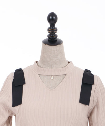 Cut-out Pullover with Ribbons