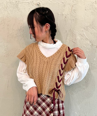 Cut & Sewn Pullover with Knit Vest
